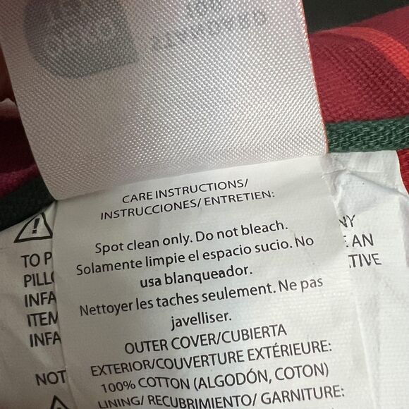 Disney Holiday Decor Pillow Mickey Mouse Season's Greetings Christmas Truck 16in - Picture 7 of 8